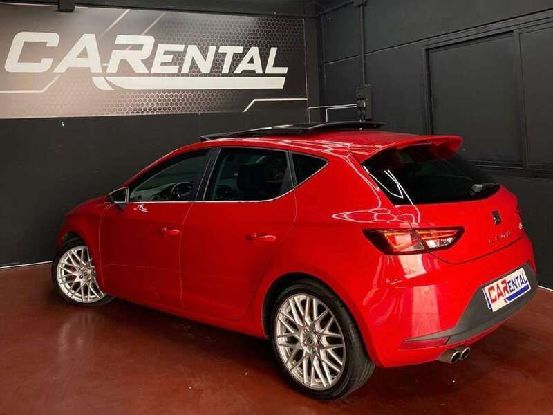 Usado Seat Leon ST FR 150 CV (110 kW) 2015 Rojo Familiar