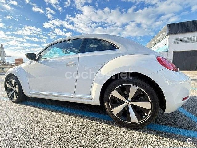 Usado VW Beetle Design 105 CV (77 kW) 2013 Blanco Utilitario
