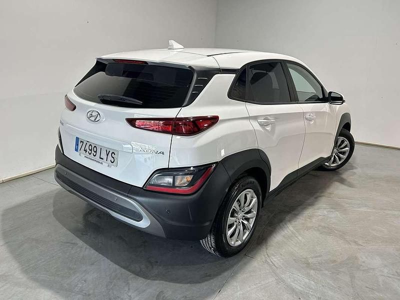 Usado Hyundai Kona 120 CV (88 kW) 2022 Blanco SUV