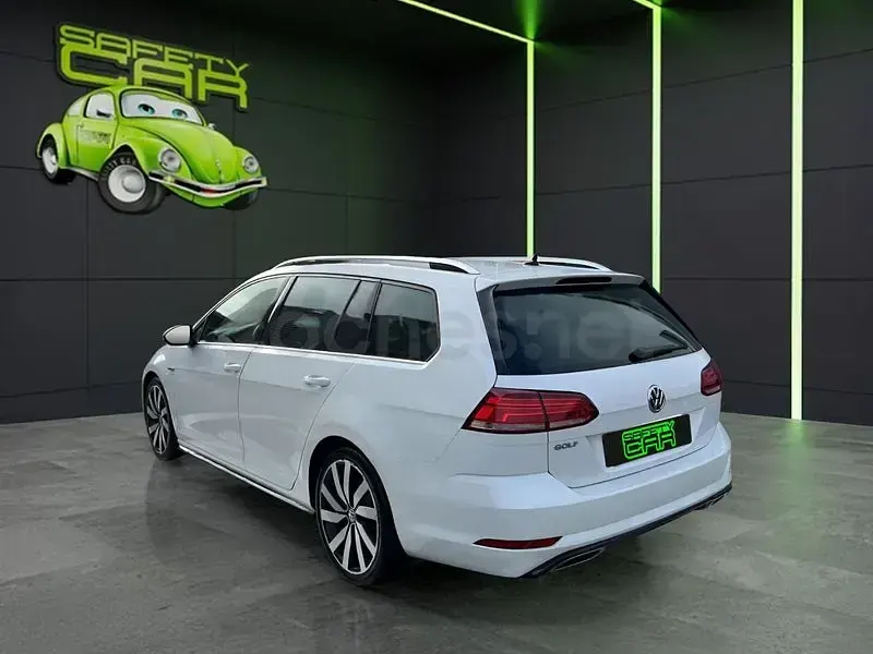 Usado VW Golf VII Sportline 150 CV (110 kW) 2018 Blanco Familiar