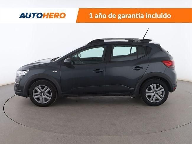 Usado Dacia Sandero Comfort 91 CV (66 kW) 2021 Gris Utilitario