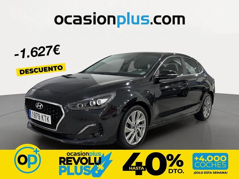 Usado Hyundai i30 120 CV (88 kW) 2019 Negro