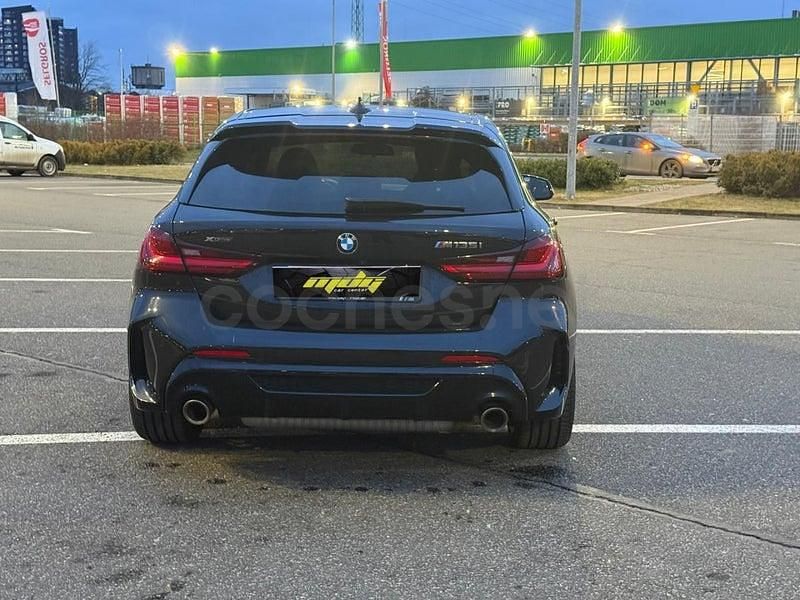 Usado BMW M135 Comfort Edition 306 CV (225 kW) 2021 Negro Utilitario