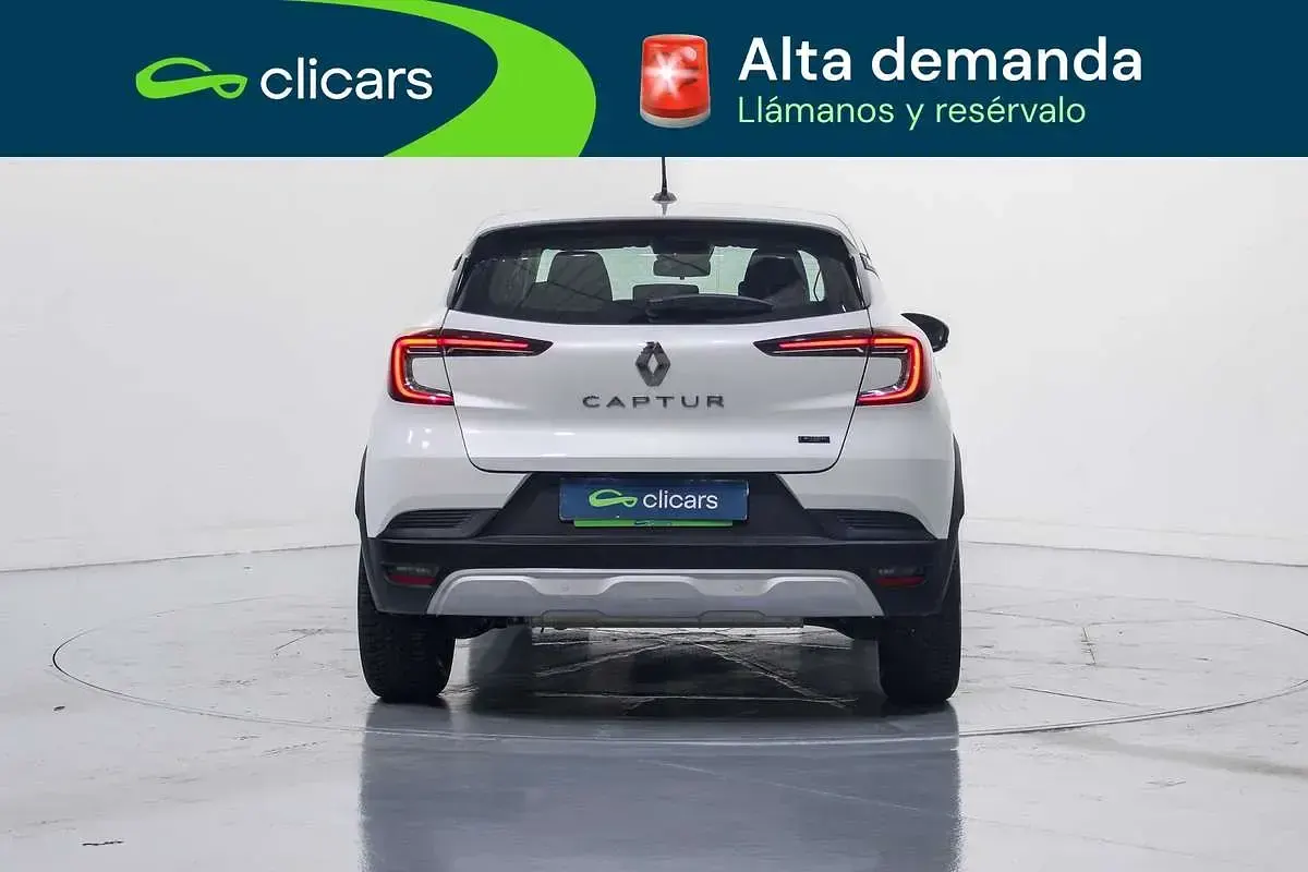 Usado Renault Captur Evolution 143 CV (105 kW) 2023 Blanco SUV