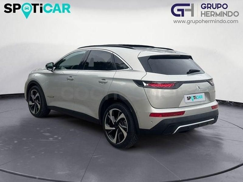 Usado DS Automobiles DS7 Crossback 130 CV (95 kW) 2022 Gris / plata SUV