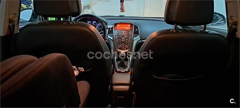 Negro Usado 2010 Opel Astra Cosmo Berlina | 4000 € (Buen precio) - Imagen 1/3