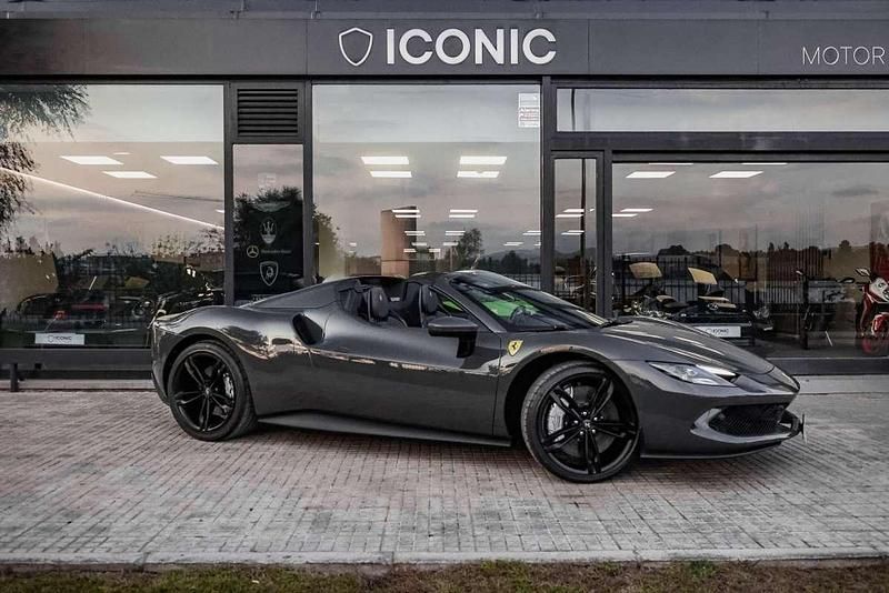 Gris Usado 2024 Ferrari 296 Coupe | 389.900 € - Imagen 1/4