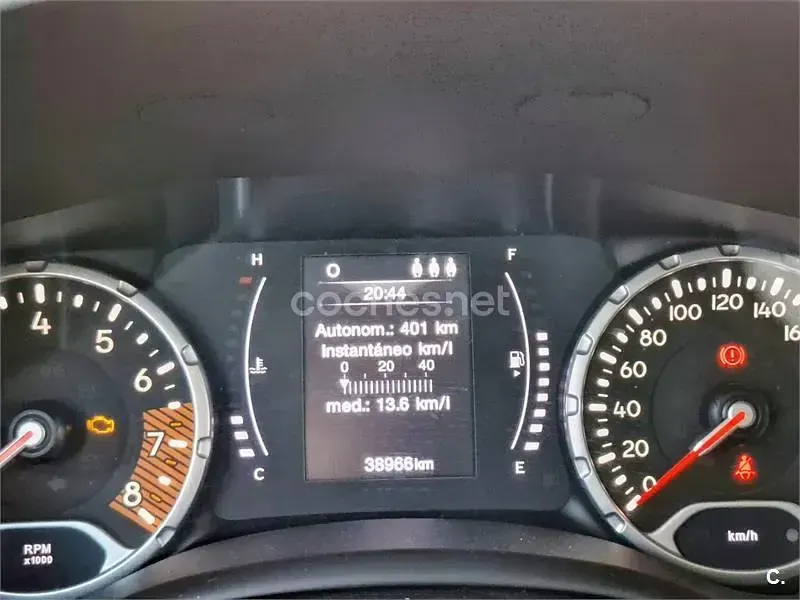 Käytetty Jeep Renegade Sport 120 HP (88 kW) 2020 Musta Katumaasturi