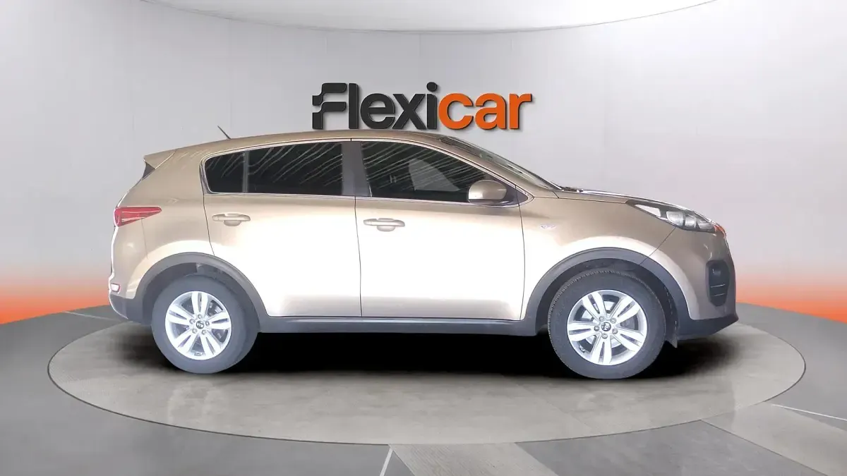 Usado Kia Sportage 132 CV (97 kW) 2018 Beige SUV