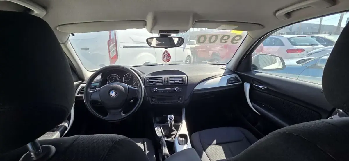 Usado BMW 118 143 CV (105 kW) 2011 Blanco Utilitario
