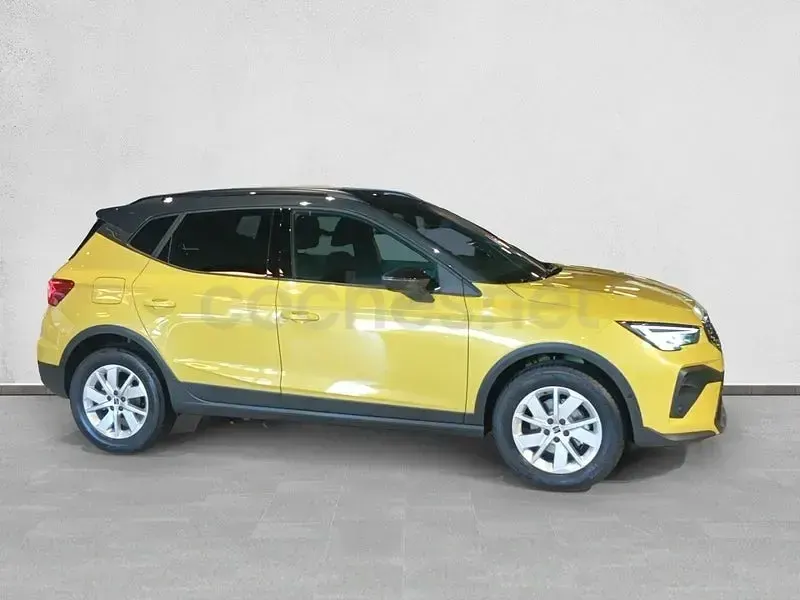 Nuevo Seat Arona Style 115 CV (84 kW) 2026 Amarillo SUV