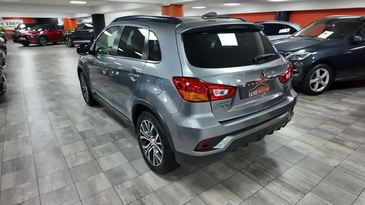 Usado Mitsubishi ASX 117 CV (86 kW) 2017 Gris SUV