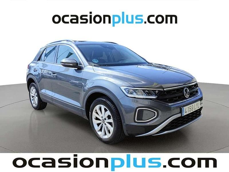Usado VW T-Roc Life 150 CV (110 kW) 2022 Gris SUV