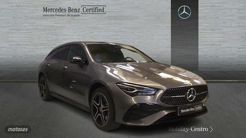 Usado Mercedes CLA250e Shooting Brake 218 CV (160 kW) 2025 Gris Familiar