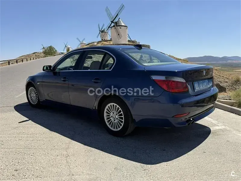 Usado BMW 530 193 CV (141 kW) 2004 Azul Berlina