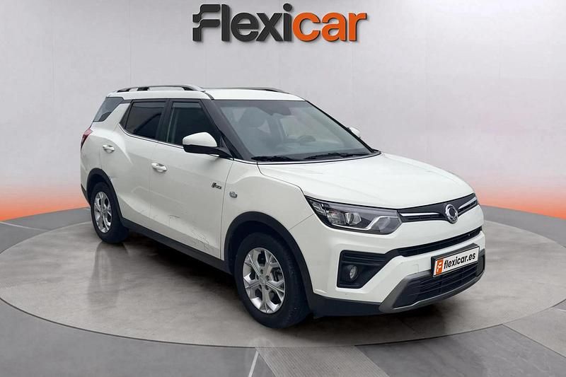 Blanco Usado 2023 Ssangyong (KGM) Tivoli SUV | 13.690 € (Buen precio) - Imagen 1/4