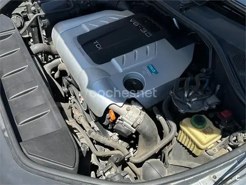 Usado Audi Q7 233 CV (171 kW) 2006 Gris / plata SUV