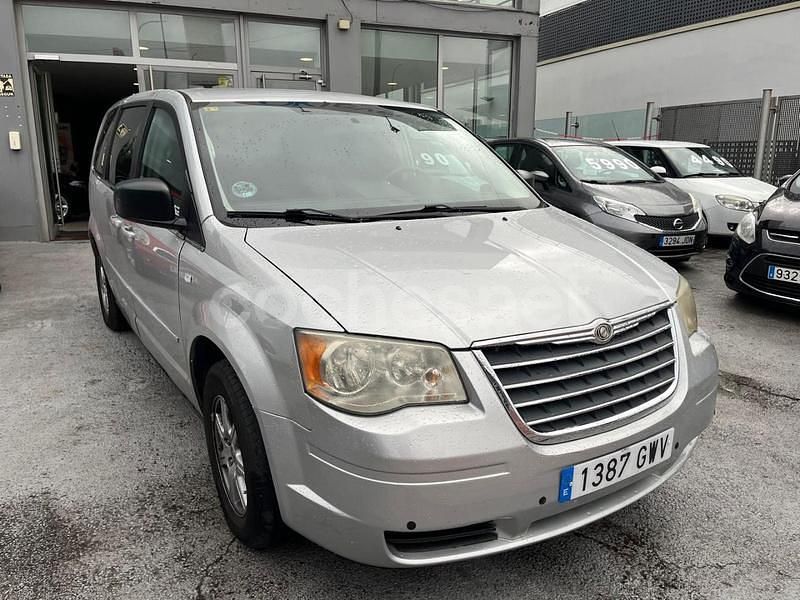 Gris / plata Usado 2010 Chrysler Grand Voyager Monovolumen | 5990 € (Super precio) - Imagen 1/4