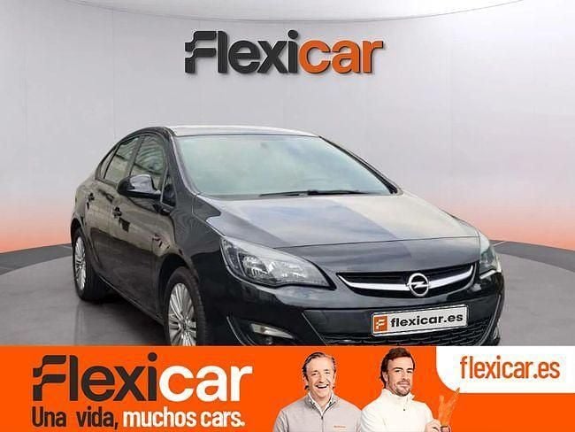 Negro Usado 2015 Opel Astra Excellence Berlina | 10.790 € (Precio justo) - Imagen 1/4