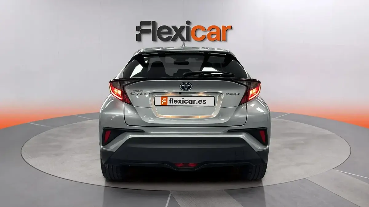 Używany Toyota C-HR Active 140 KM (102 kW) 2023 Szary SUV