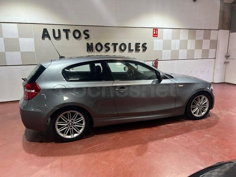 Usado BMW 118 143 CV (105 kW) 2009 Gris / plata Utilitario