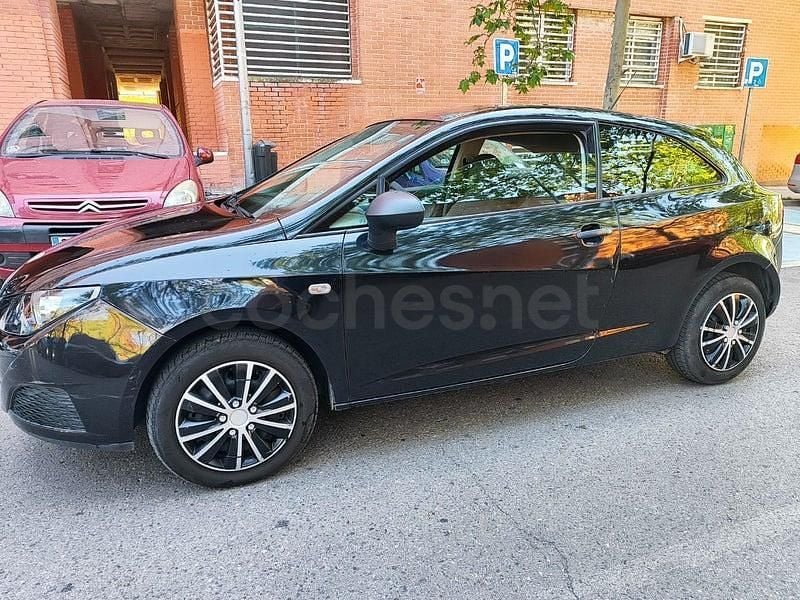 Usado Seat Ibiza SC Reference 70 CV (51 kW) 2009 Negro Utilitario