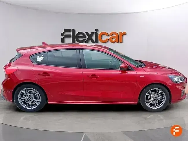 Usado Ford Focus ST-Line 125 CV (91 kW) 2019 Rojo
