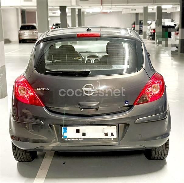 Usado Opel Corsa Selective 85 CV (62 kW) 2013 Gris / plata Utilitario