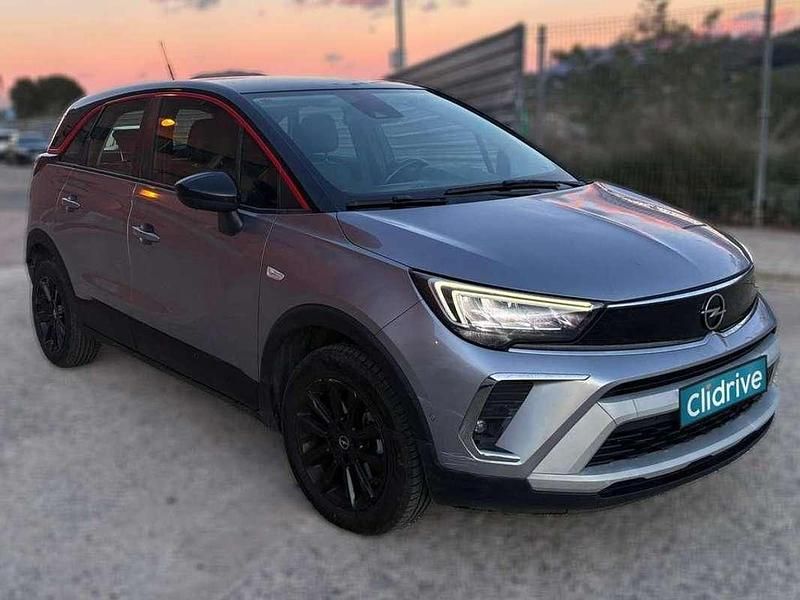 Usado Opel Crossland X GS Line 110 CV (80 kW) 2021 Gris SUV