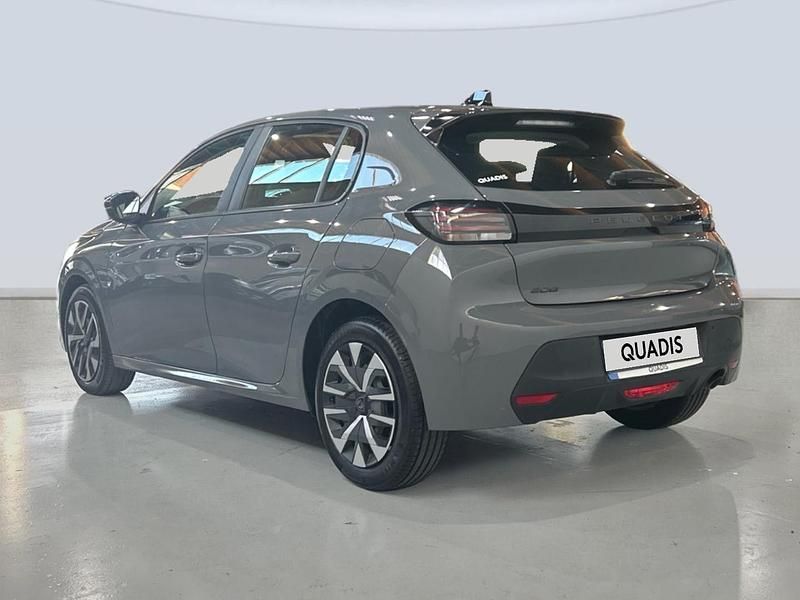 Usado Peugeot 208 Active 101 CV (74 kW) 2024 Gris Utilitario