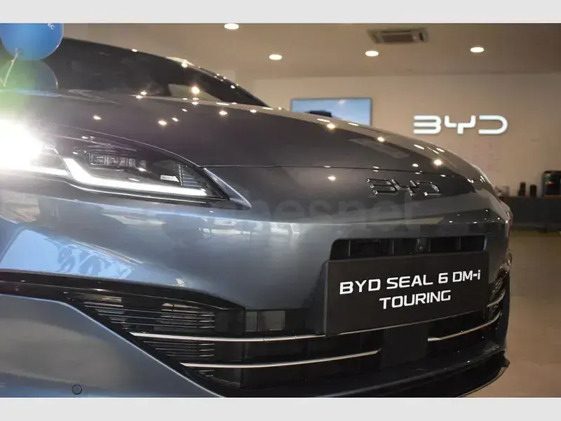 Usado BYD Seal Comfort 212 CV (155 kW) 2025 Azul Familiar