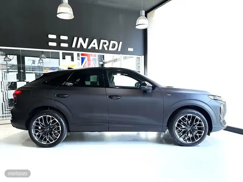 Nuevo Audi Q3 Sportback Ambiente 260 CV (191 kW) 2026 Gris SUV