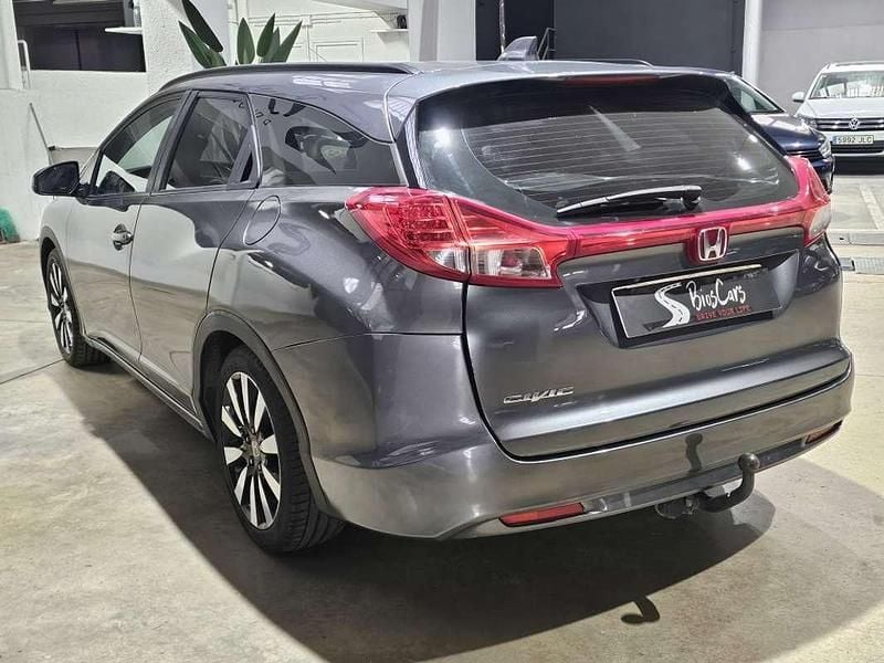 Usado Honda Civic Sport 120 CV (88 kW) 2014 Gris Familiar