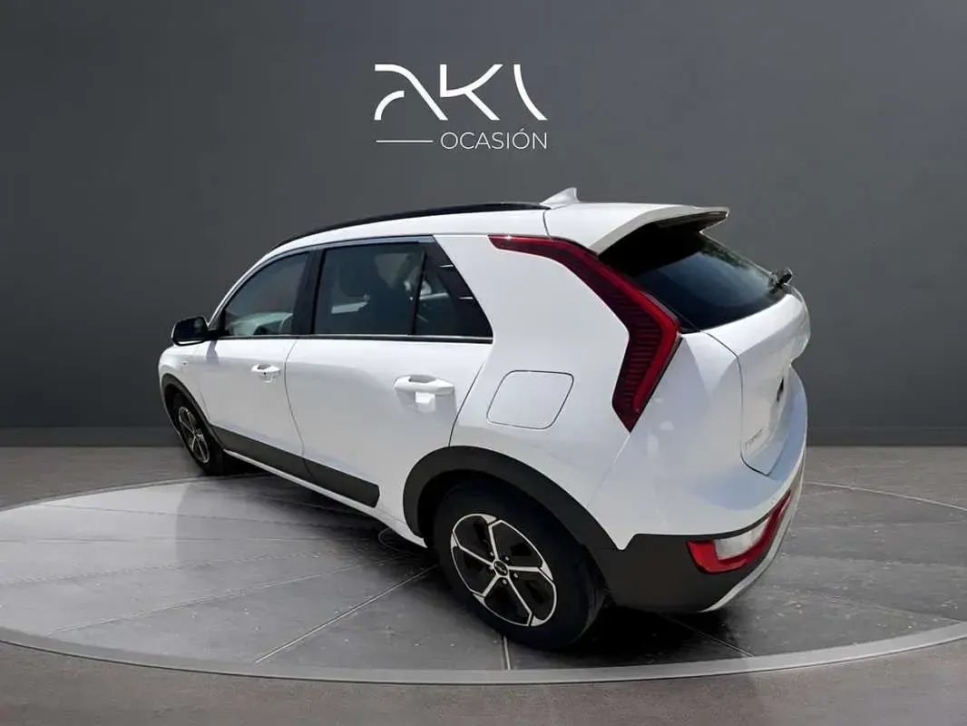 Usado Kia Niro 129 CV (94 kW) 2025 Blanco SUV