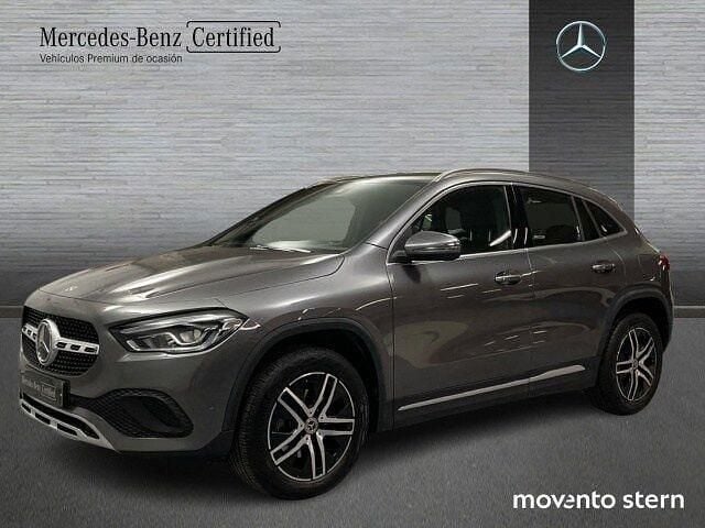 Usado Mercedes GLA200 163 CV (119 kW) 2022 Gris montaña SUV