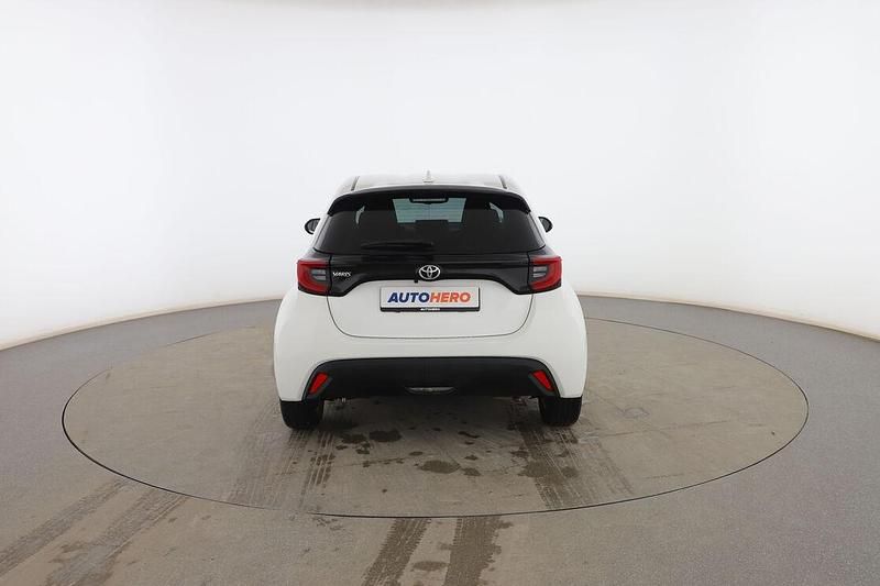 Usado Toyota Yaris Edition 125 CV (91 kW) 2022 Blanco Utilitario