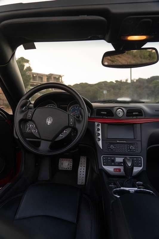 Usado Maserati GranCabrio 450 CV (330 kW) 2012 Rojo Descapotable