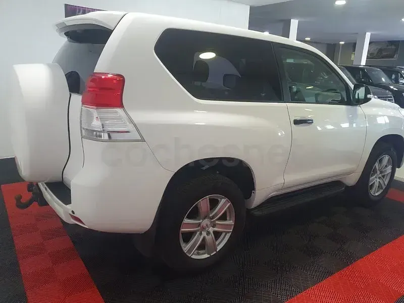 Usado Toyota Land Cruiser 190 CV (139 kW) 2013 Blanco SUV