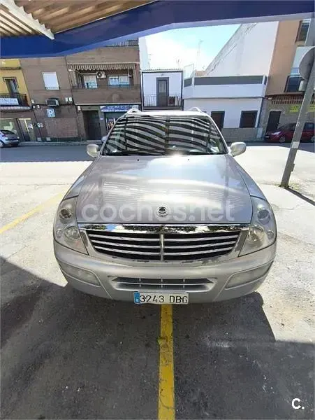 Usado SsangYong Rexton 165 CV (121 kW) 2005 Gris / plata SUV