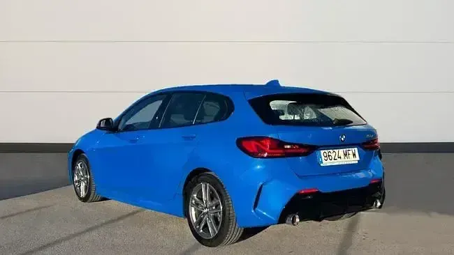 Usado BMW 118 Comfort Edition 150 CV (110 kW) 2023 Azul Utilitario