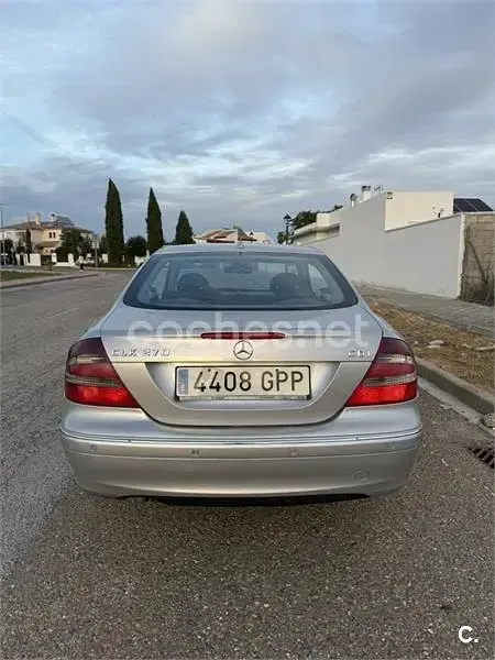 Käytetty Mercedes CLK270 Avantgarde 170 HP (125 kW) 2004 Harmaa Coupe - kaksiovinen