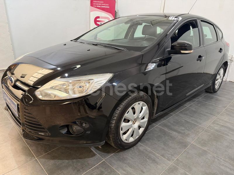 Usado Ford Focus Trend 125 CV (91 kW) 2012 Negro Berlina