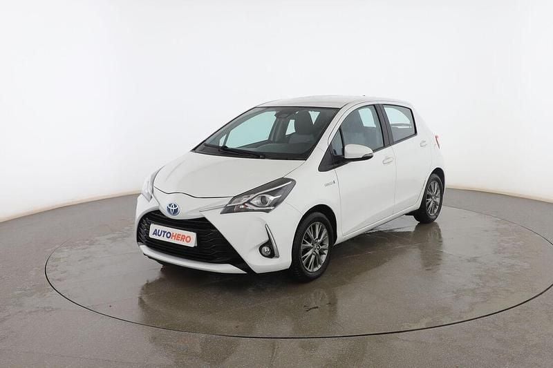Blanco Usado 2018 Toyota Yaris Hybrid Active Berlina | 14.099 € (Precio justo) - Imagen 1/3