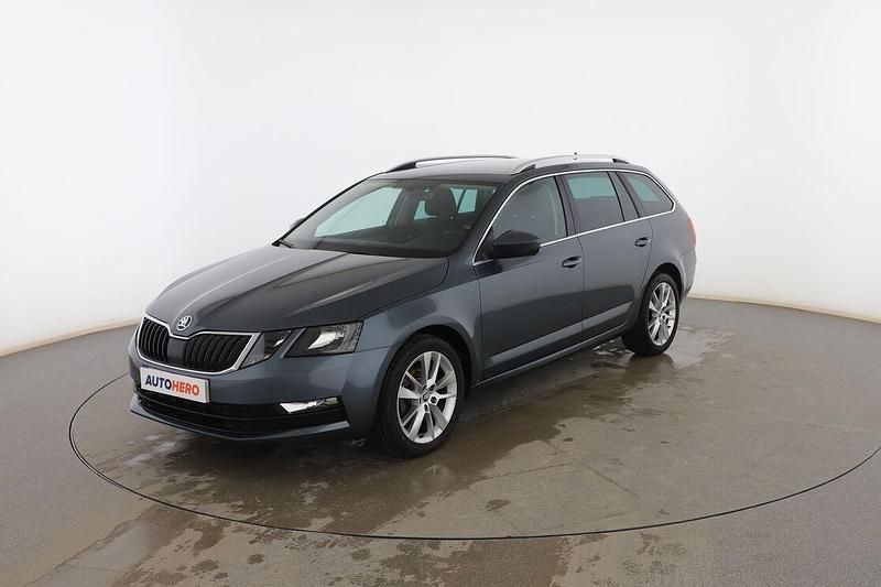 Usado Skoda Octavia Ambition 115 CV (84 kW) 2020 Gris Familiar
