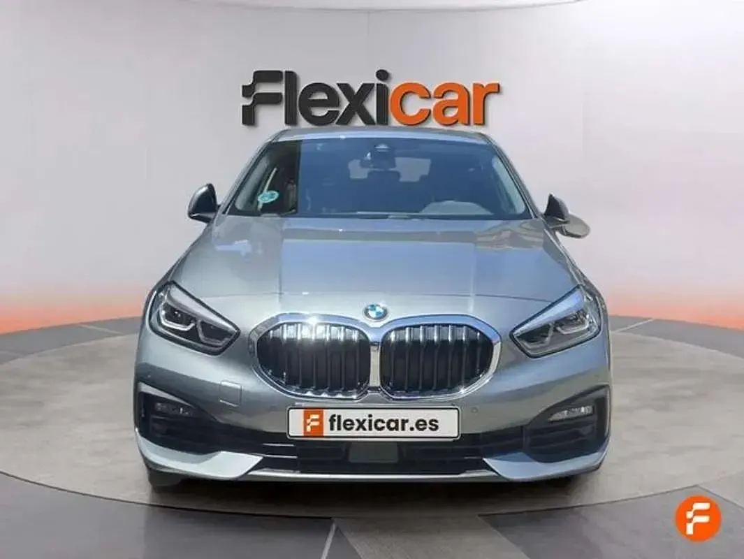 Usado BMW 118 136 CV (100 kW) 2022 Gris Utilitario