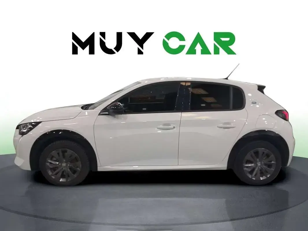 Usado Peugeot e-208 Allure 100 kW (136 CV) 2022 Blanco Utilitario