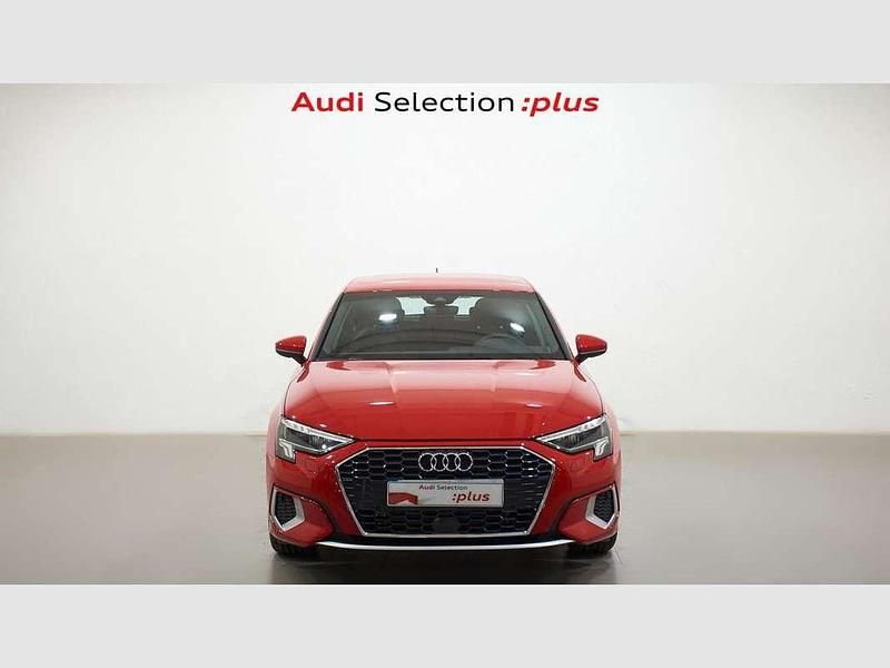 Usado Audi A3 Sportback Advanced 116 CV (85 kW) 2023 Rojo Utilitario