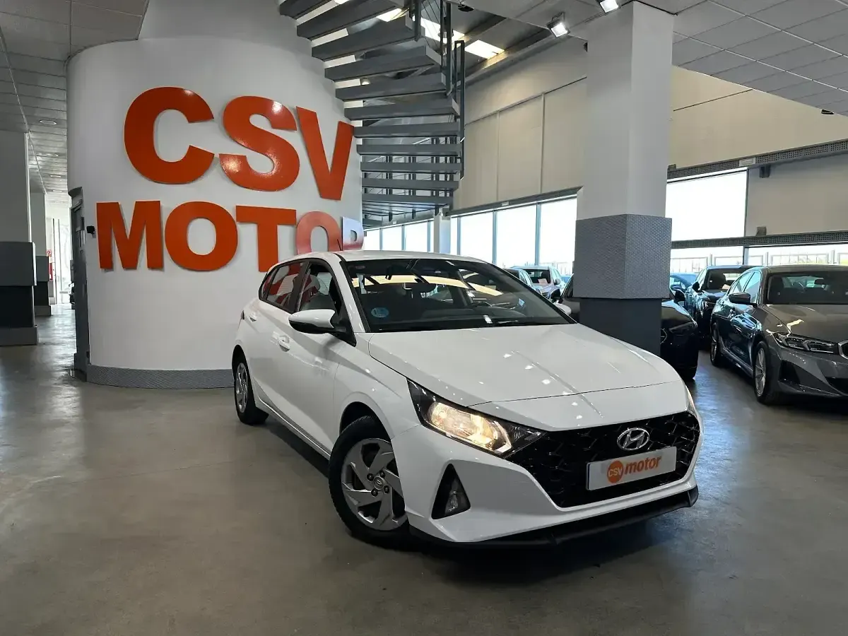 Usado Hyundai i20 101 CV (74 kW) 2021 Blanco Utilitario
