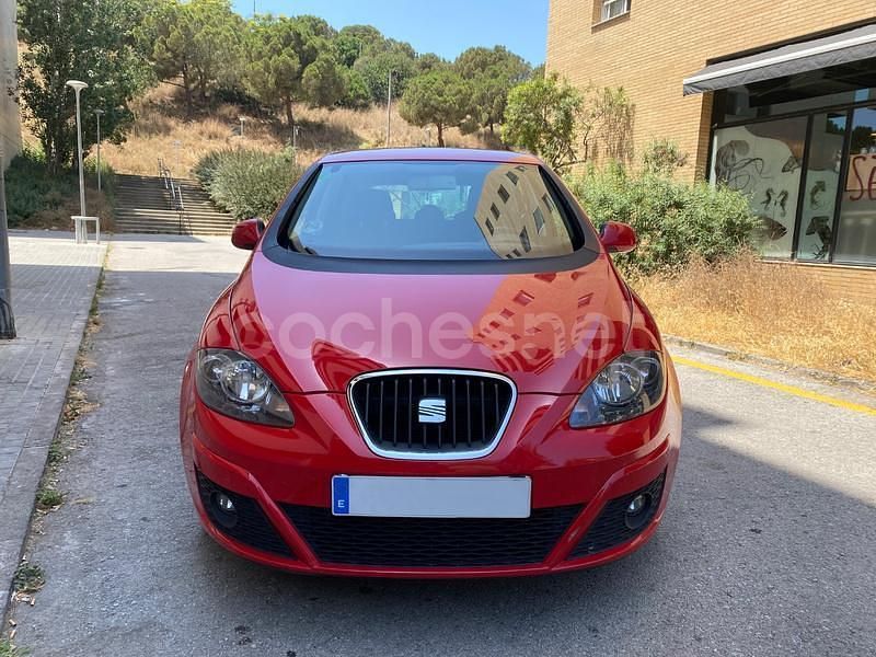 Usado Seat Altea I-Tech 105 CV (77 kW) 2015 Rojo Monovolumen