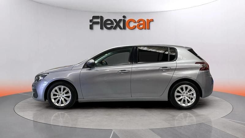 Usado Peugeot 308 Style 131 CV (96 kW) 2020 Gris Utilitario